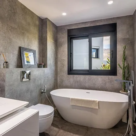 Vista: Luxury Duplex W/ Panoramic Terrace Апартаменты